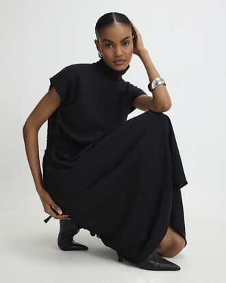 Black Cosy Hybrid Midi Dress