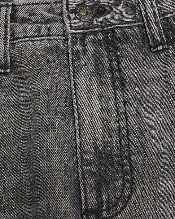 Black Relaxed Straight Jeans