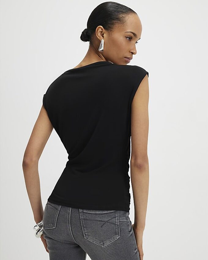 Black Ruched Short Sleeve Top