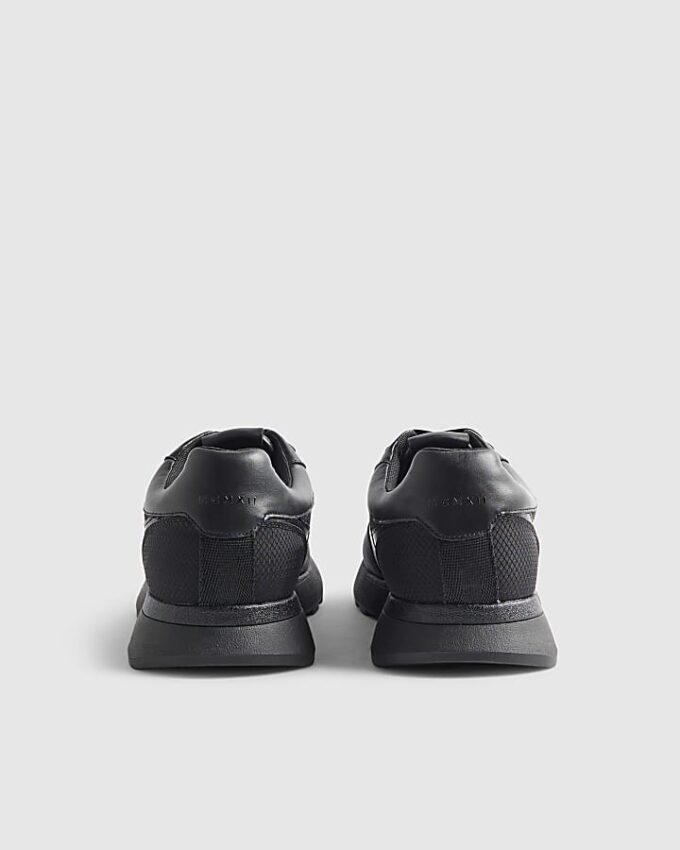 Black Runner Trainers
