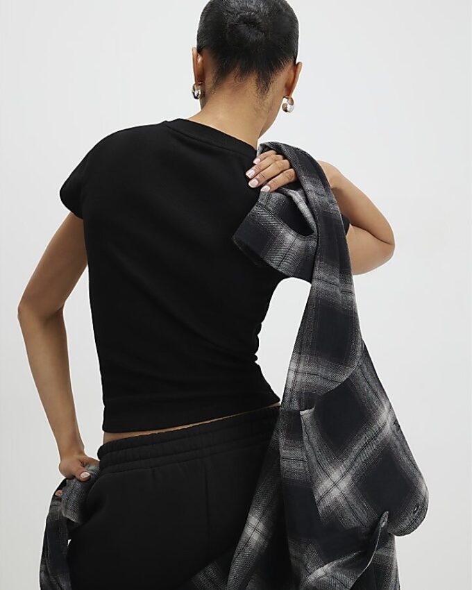 Black Short Sleeve Fitted Ribbed Top