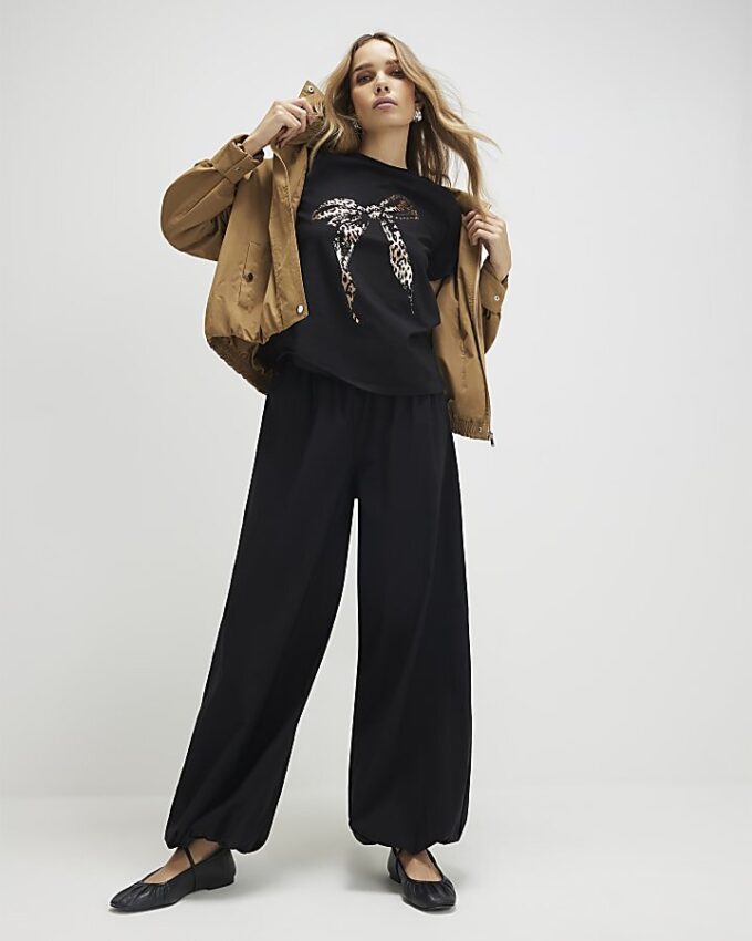 Black Short Sleeve Metallic Bow T-shirt