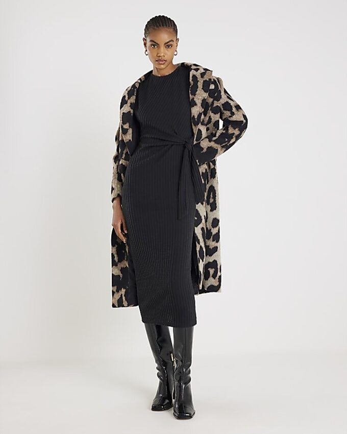 Black Short Sleeve Ribbed Cosy Midi Dress