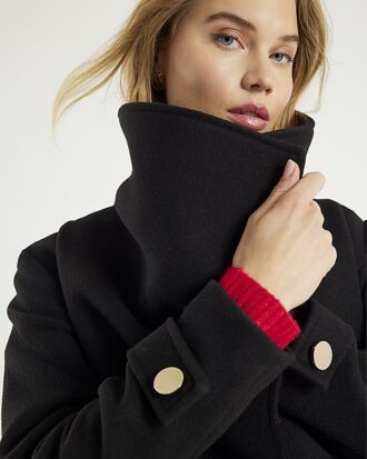 Black Short Wide Collar Wrap Coat