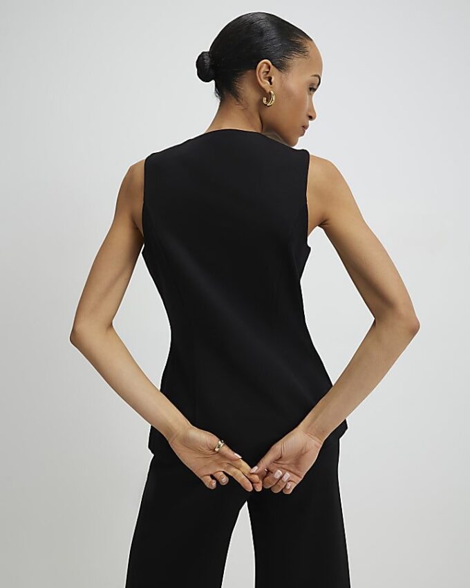 Black Stretchy Scallop Waistcoat