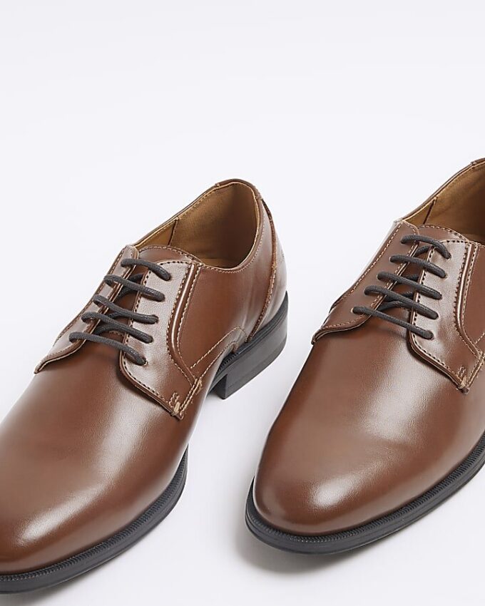 Brown formal derby shoes