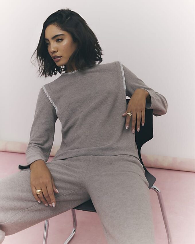 Brown Long Sleeve Whipstitch Sweatshirt