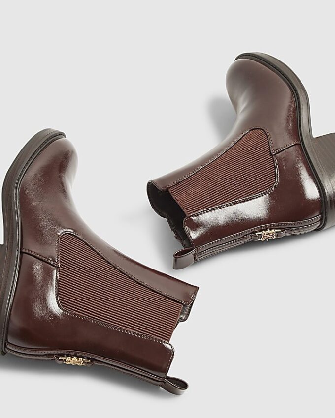 Brown patent Chelsea Boots