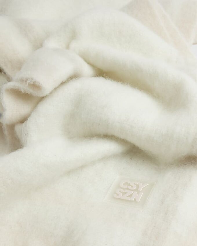 Cream Check Fluffy Scarf