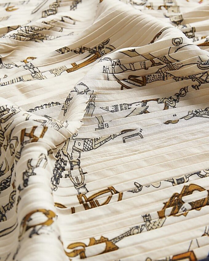 Cream Plisse Neck Scarf