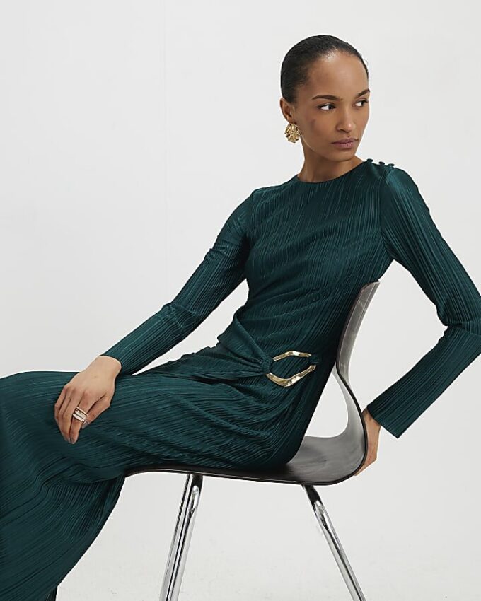 Green Plisse Buckle Detail Midi Dress