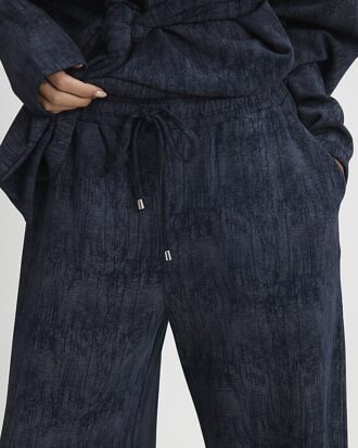 Navy Premium Crinkle Effect Wide Leg Joggers