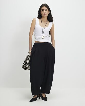 Petite Black Pleated Balloon Leg Trousers
