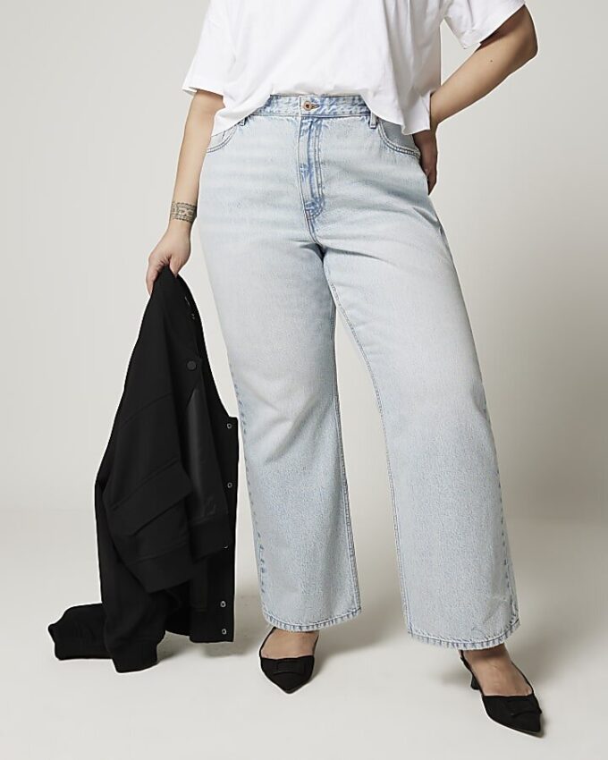Plus blue high waisted relaxed straight jeans Plus blue high waisted relaxed straight jeans