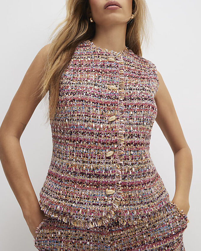 Red Boucle Sleeveless Fringed Waistcoat