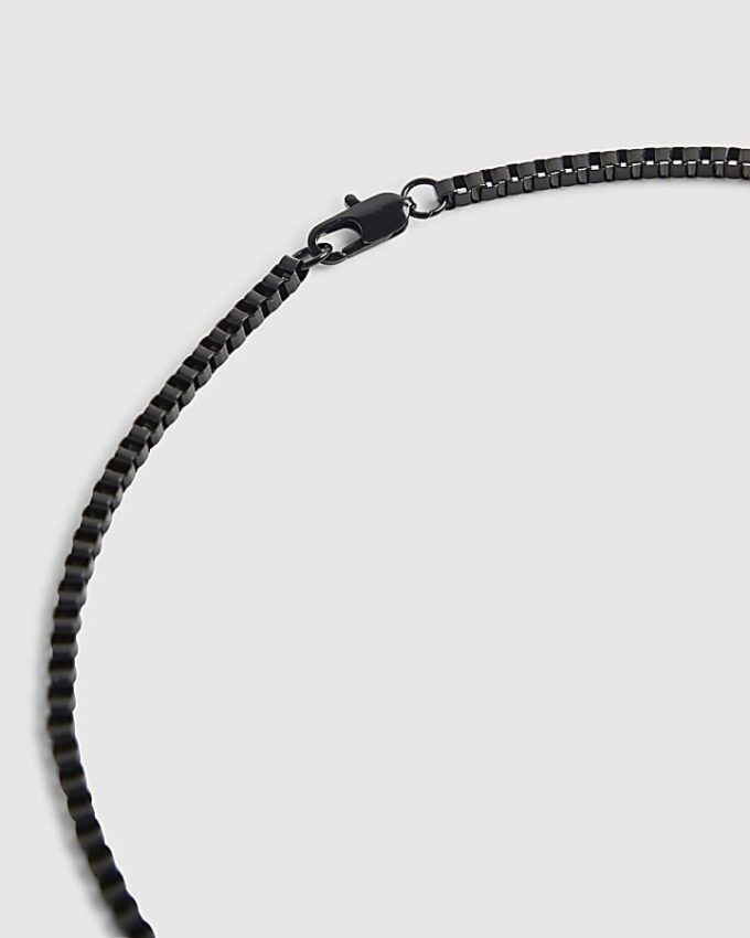 Silver T-Bar Chain Necklace